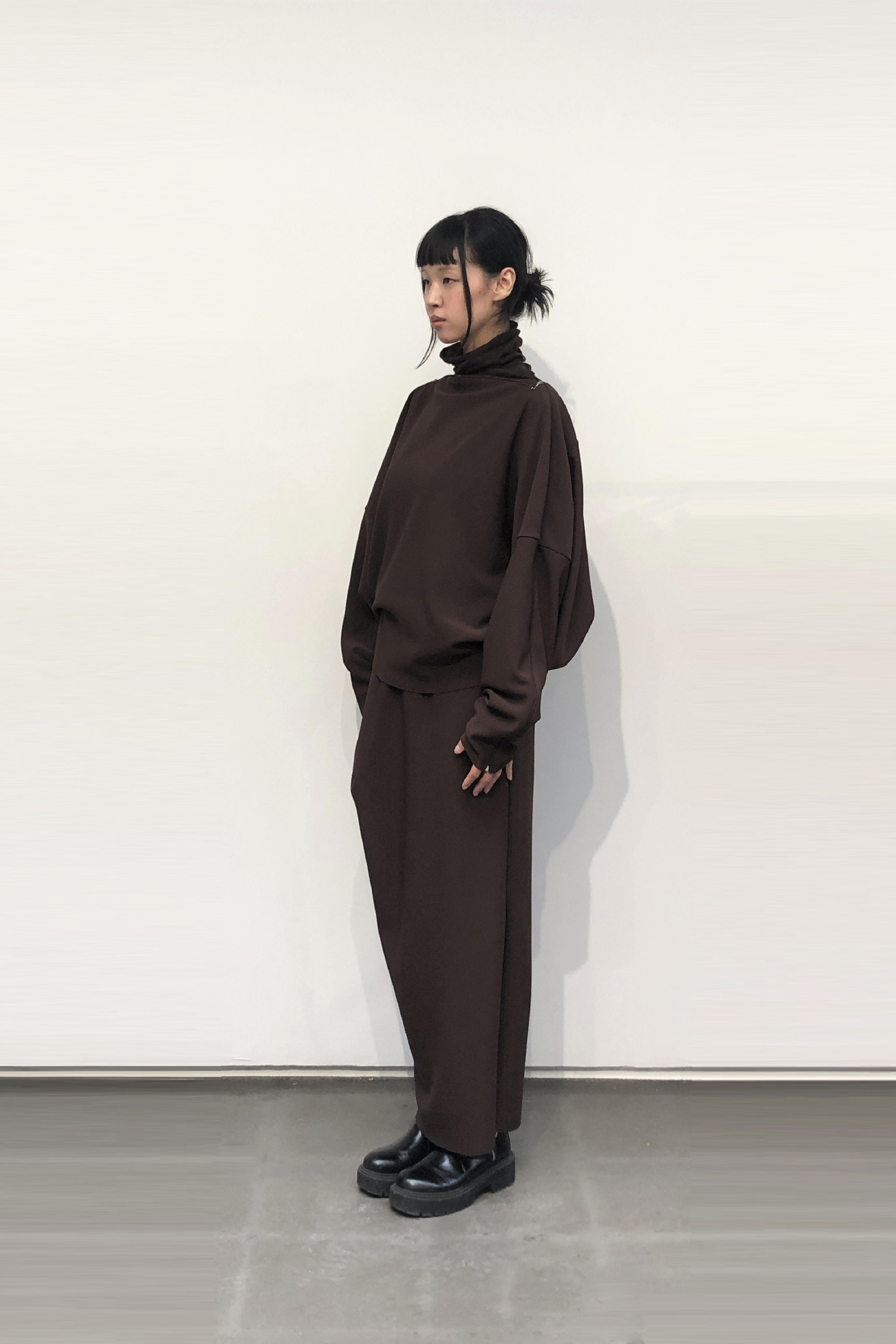 GAZE DE LIN LESS LINE_SHOULDER ZIP-OPEN TO