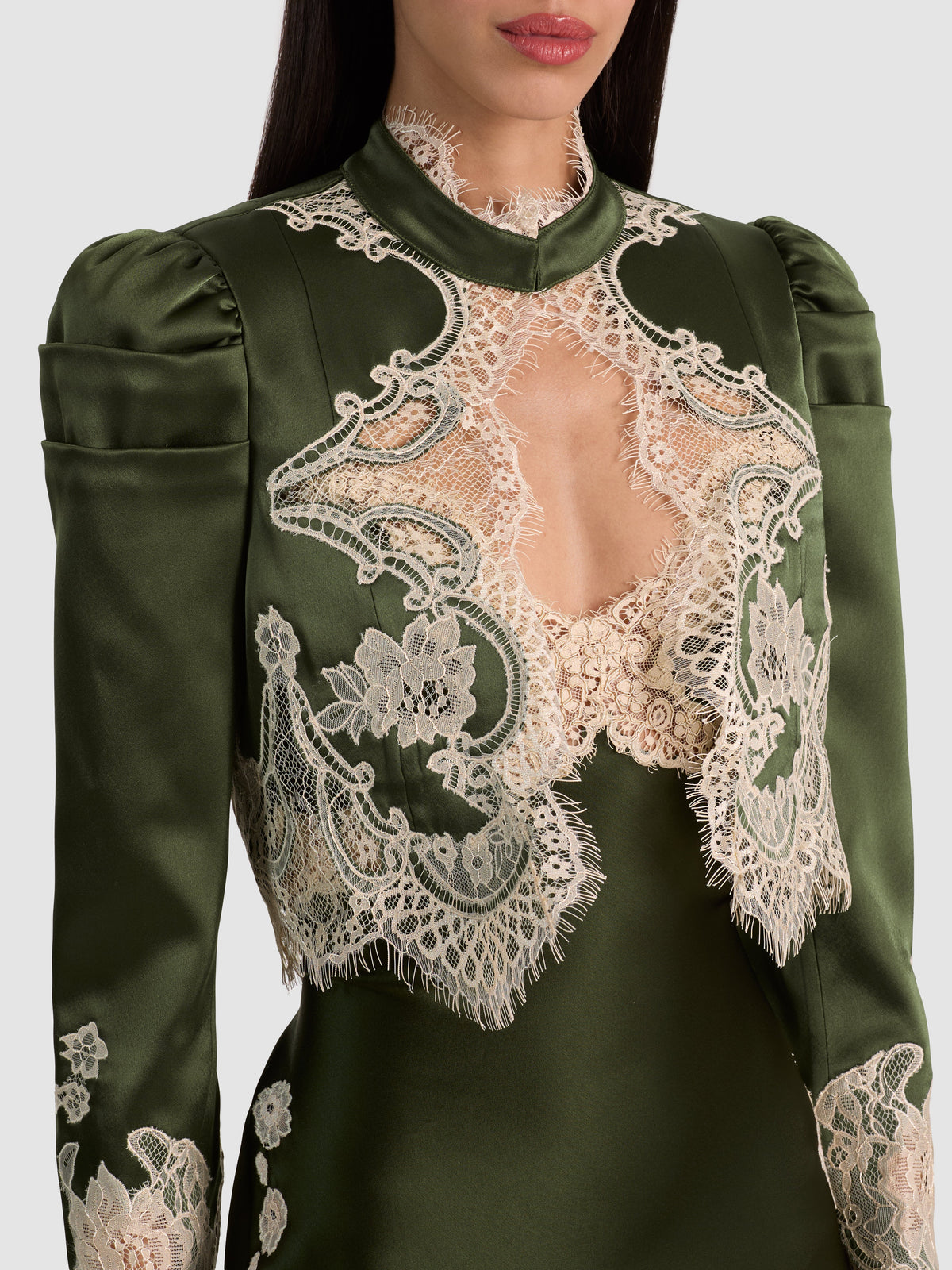 ALICE + OLIVIA LACE TRIM CROPPED JCKT - BEYMEN