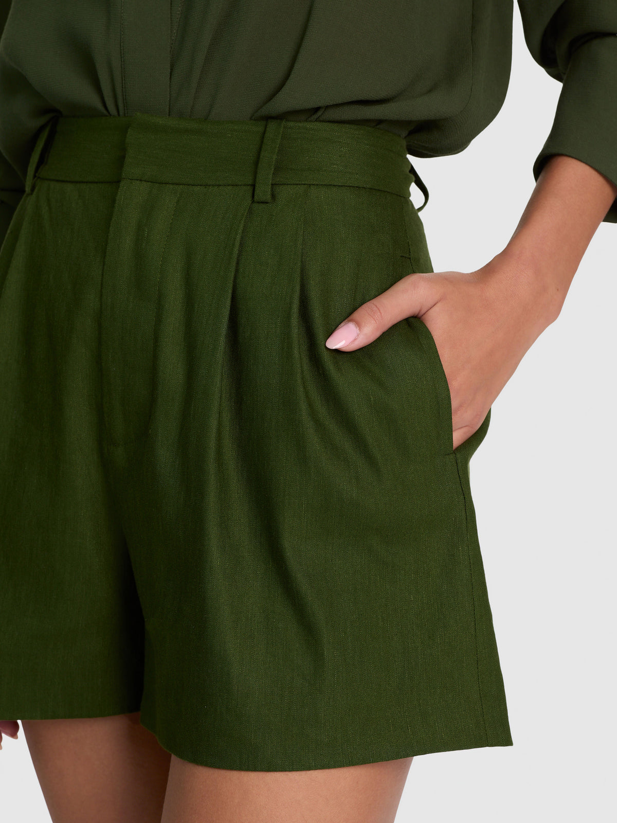 ALICE + OLIVIA LONG PLEATED SHORT - BEYMEN