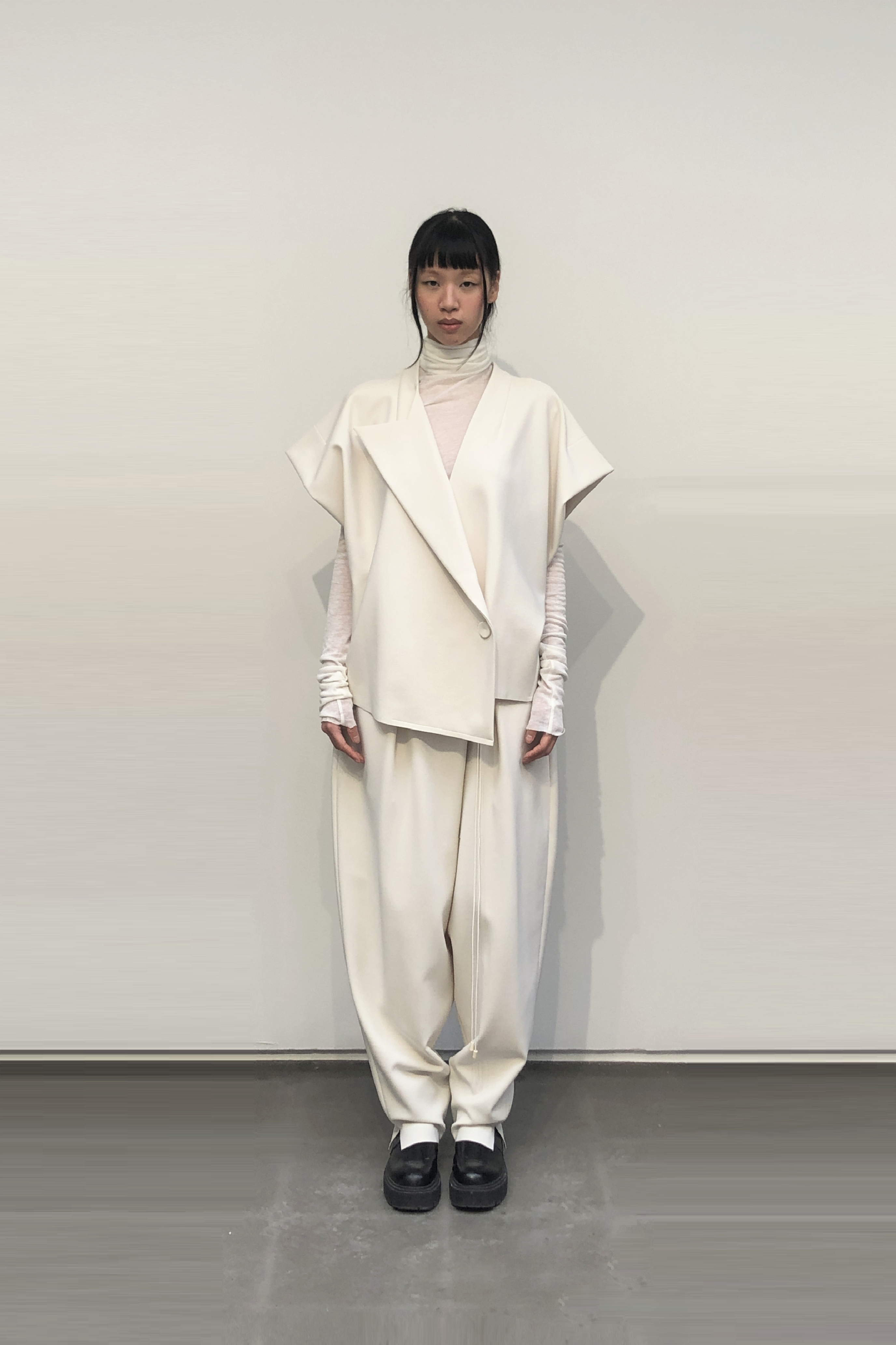 GAZE DE LIN ONE COLLAR VEST