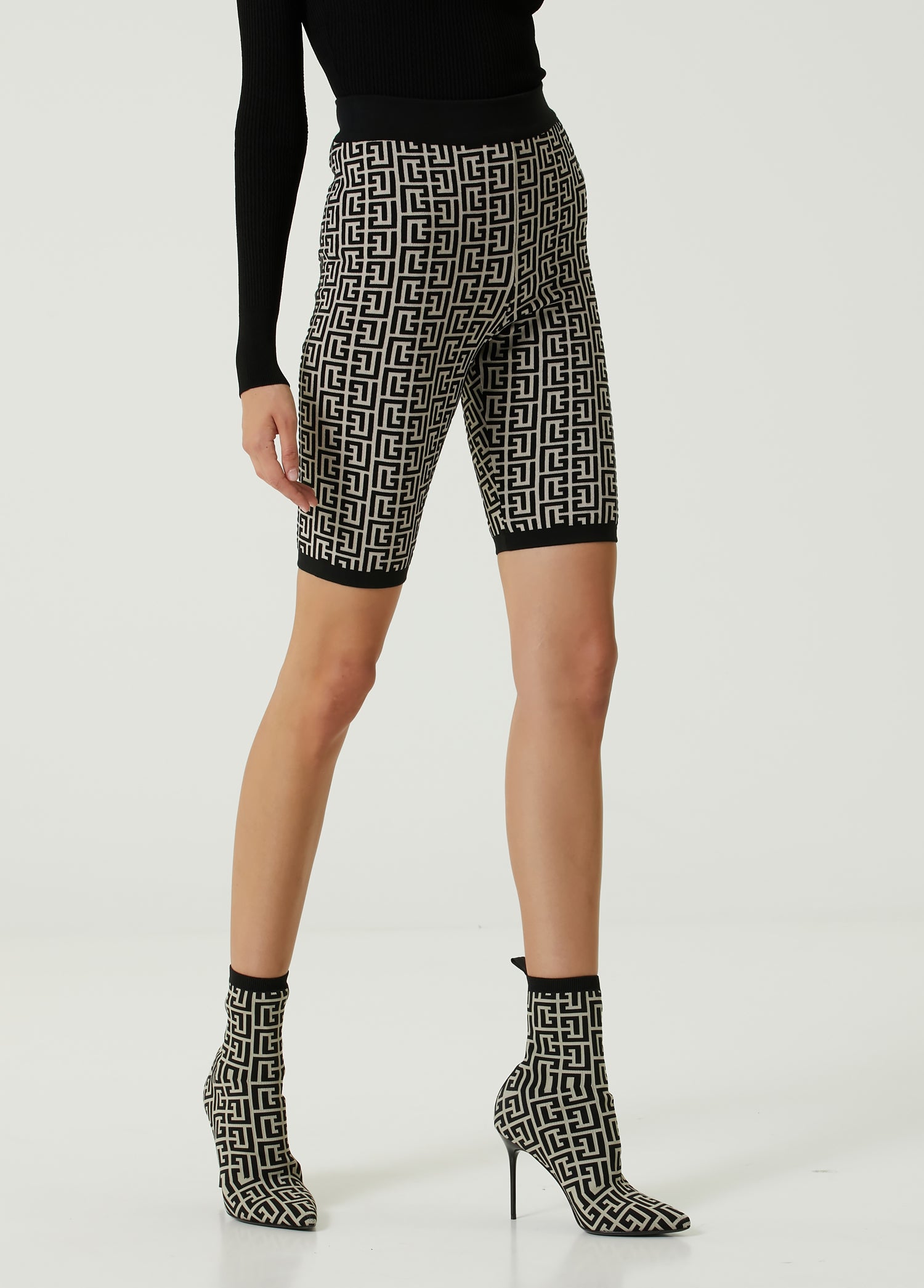 BALMAIN HW MONOGRAM JAQUARD SHORTS - BEYMEN