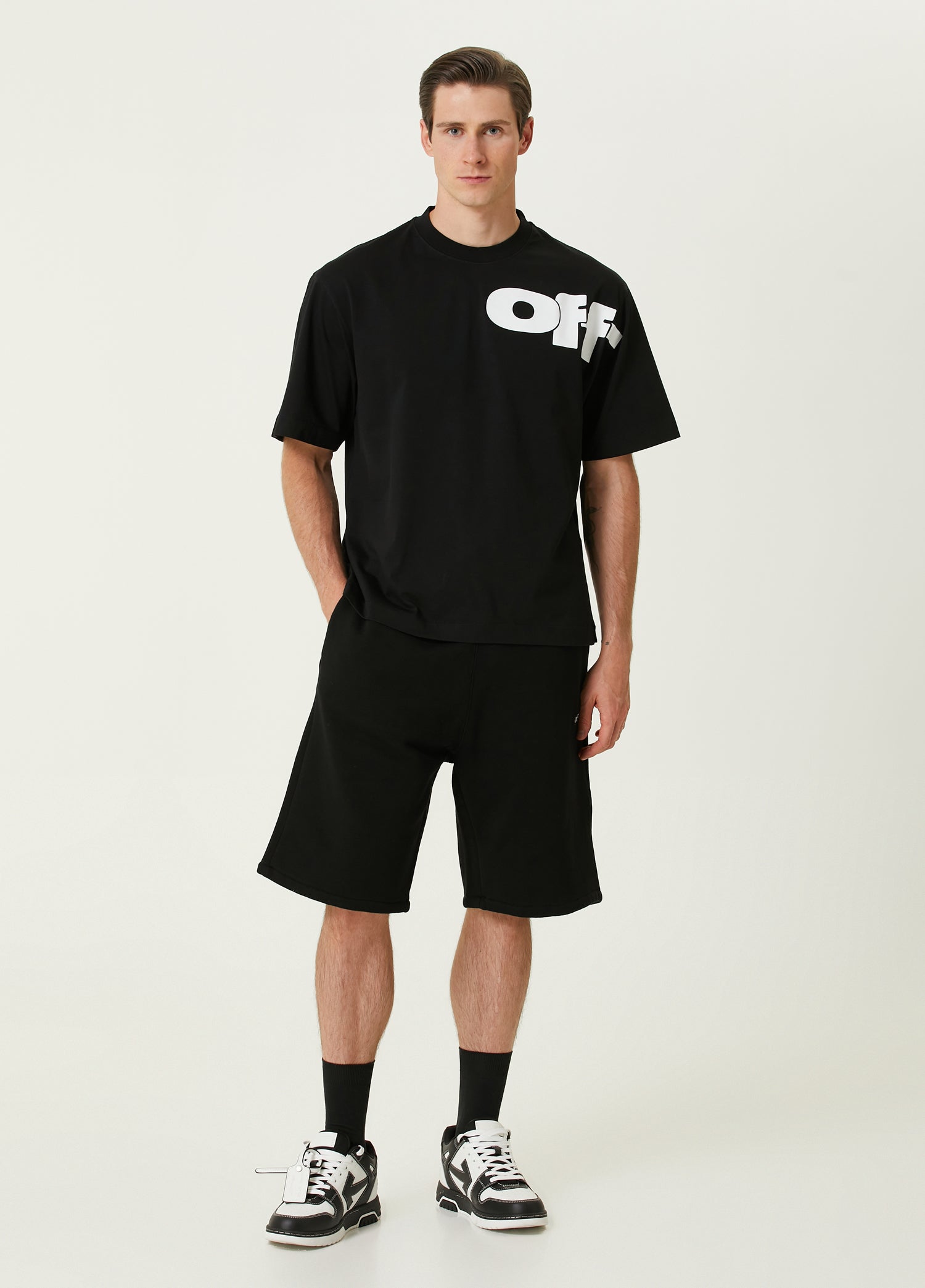 OFF-WHITE T-SHIRT
