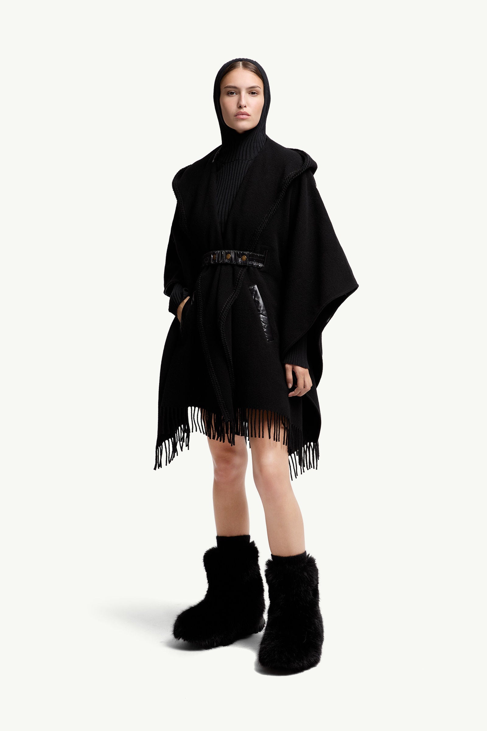 MONCLER CAPE - BEYMEN