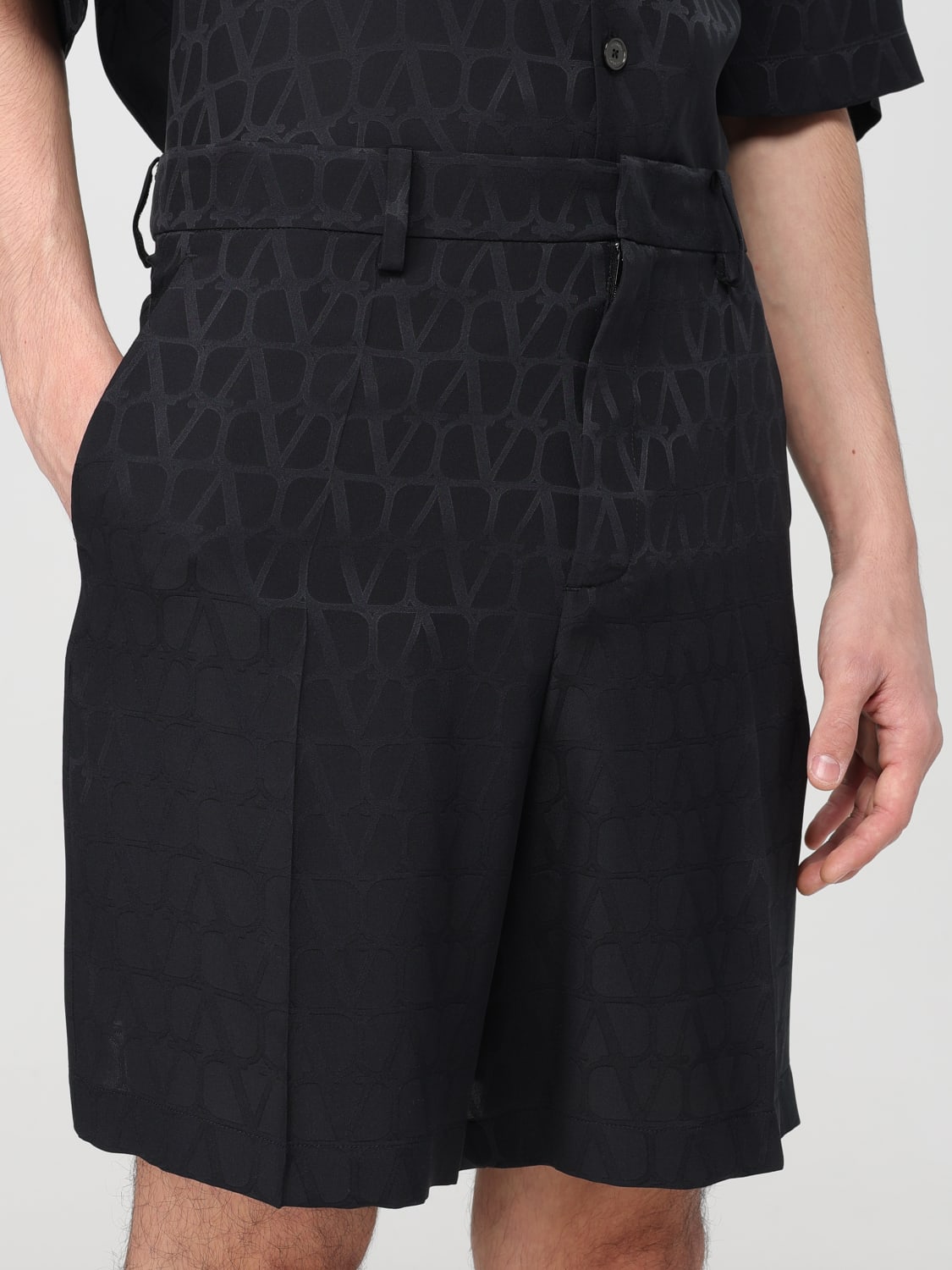 VALENTINO BERMUDA